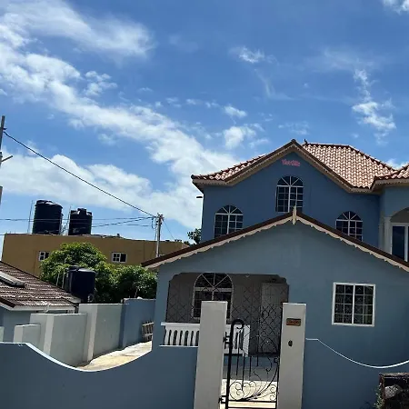 Oak Villa Montego Bay 2-3
