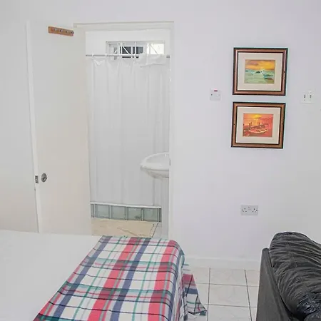 Momsplace Guesthouse-2