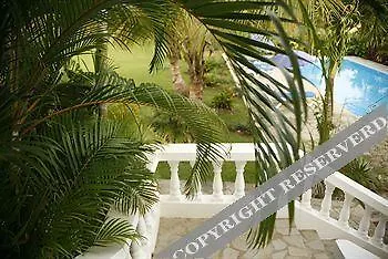 Villa Bethney-2