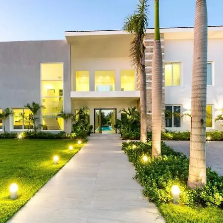 Villa Palacio Del Rey.-3