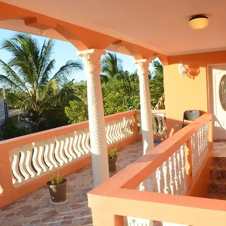 The Shores Vacation Villa-3