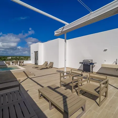 Private Picuzzi In New Penthouse Los Corales, 404-3