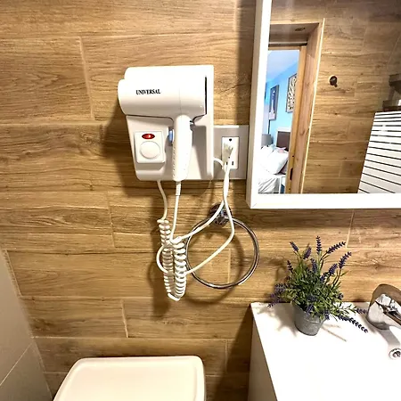 Noe Hotel , One Bed Room Close To The Beach Room #1-2
