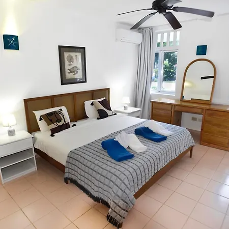 El Pelicano Apart-Hotel-3