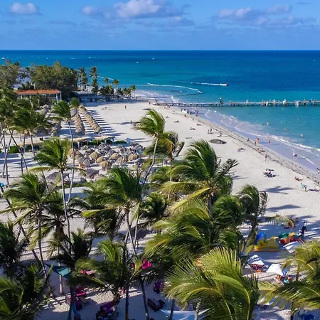 Piazzetta Aparthotel Steps From Bavaro Beach With Pool Access-3