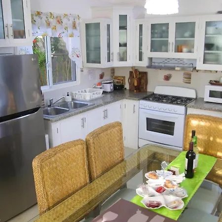 Apartamento BOUTIQUE con encanto en Juan Dolio-Metro Country Club-CON PISCINA, SEGURIDAD PRIVADA, ENERGIA 24-7, CAMPO DE GOLF Y TENIS-3