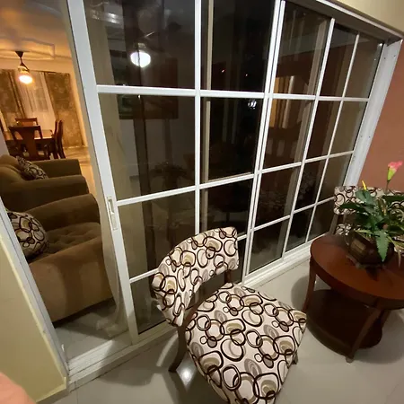 1Dr Charming 3-Bedroom Retreat Santo Domingo-2
