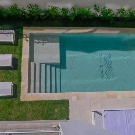 Amazing Ground Floor Apartment With Shared Pool, B-2