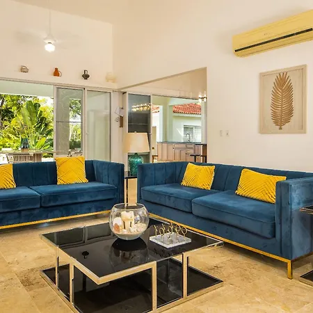 Residencial Hispaniola Villla 141-2
