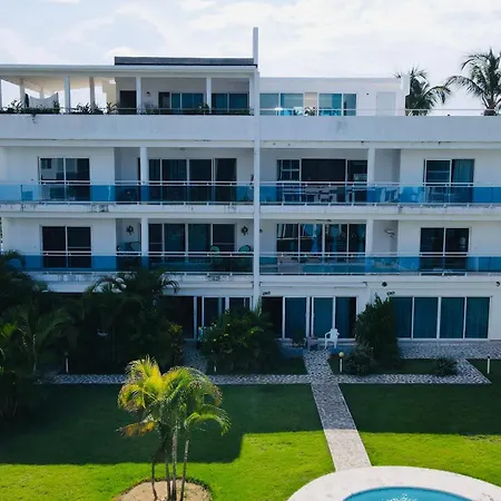 Beachfront Garden Suite-2
