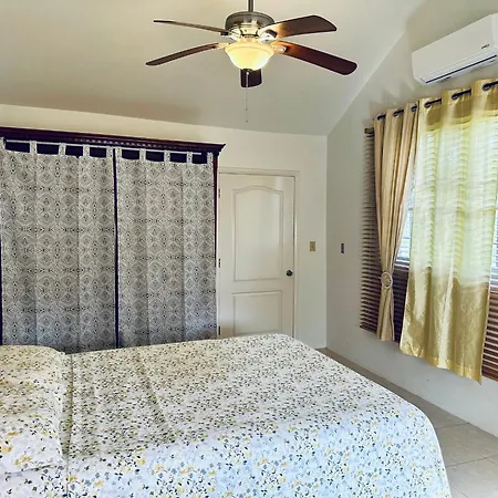 La Difference Guest House-3