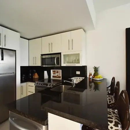 Seawinds Studio - Beachfront Getaway-2
