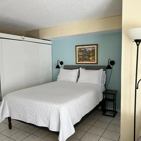 Beryls At Seawind On The Bay , Montego Bay , Jamaica-3
