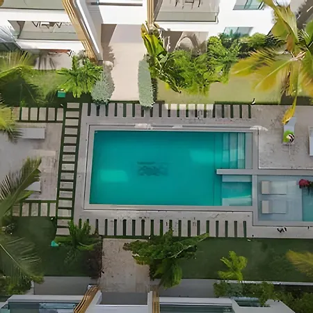 Beauty 2 Bed Condo Steps From The Beach, B1, Los Corales-3