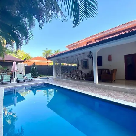 Very Friendly House With Privat Pool-2