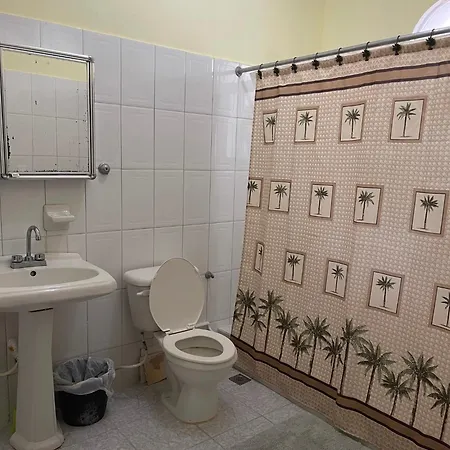 Freandly Three Bedrooms Apartment-2