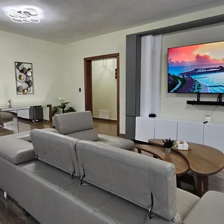 Private Secluded 3 Bedroom Villa-2