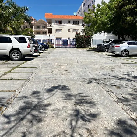 Chic Beach Apartment - 3 Min To The Beach-2