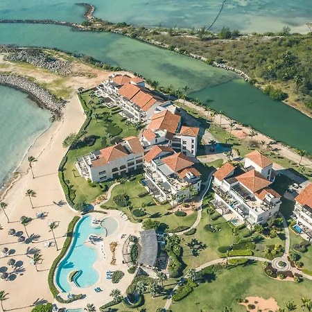 Punta Palmera Beachfront Apartment-2