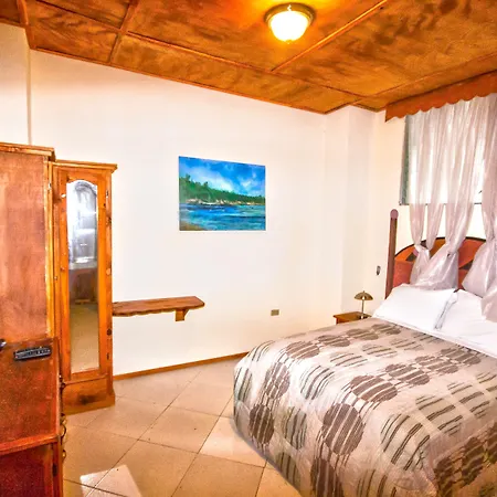 Pacot Breeze Hotel-3