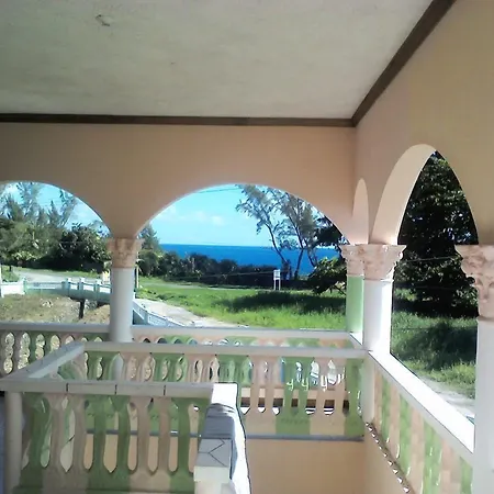 Dolphin Bay Yoga Guest House-2
