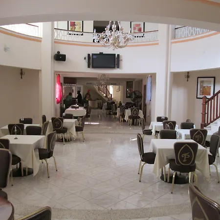 Hotel Tabarre 'S Palace-2
