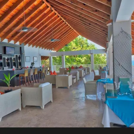 Spectacular Ocean View Top Floor 1-Bedroom Condo, Vista Mare, Samana Dr-3