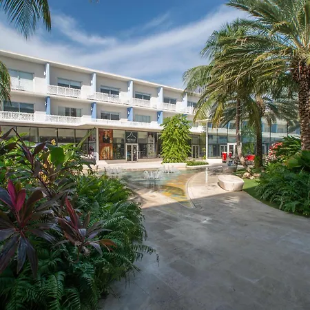 Luxury 1 Bed Apartment Near Seven Mile Beach At The Grove-2