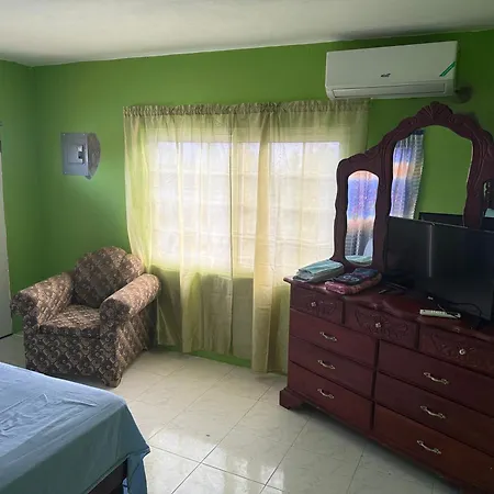 Reggae Moon Guesthouse-3