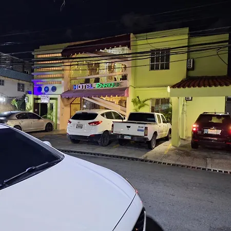 Hotel Enrique Gazcue Bed Breakfast And Parking-2