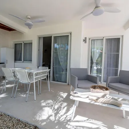 Stanza Mare 1 Bedroom 2Br,3Br Apartament On The Beach-2