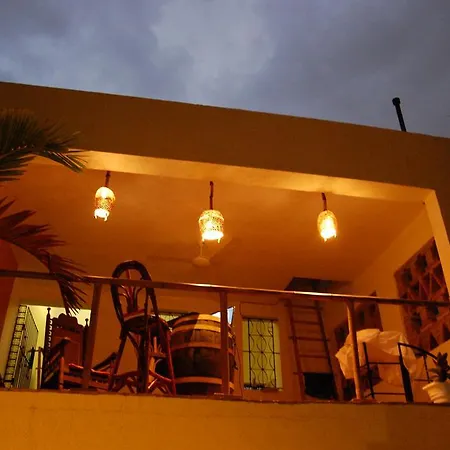 La Choza Guesthouse-3