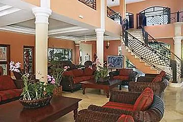The Club At Grand Paradise-2