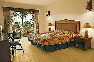 The Club At Grand Paradise-3