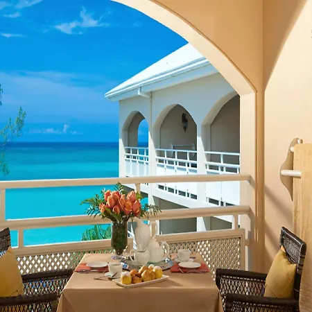 Sandals Inn All Inclusive - Couples Only (Adults Only)-2