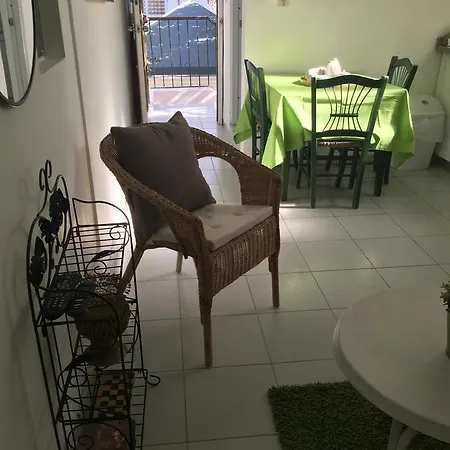 Estudio Coquero En Zona Residencial-2