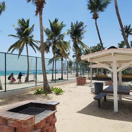 Beachfront Wd King Bed Isla Verde Walk 2 Eat-3