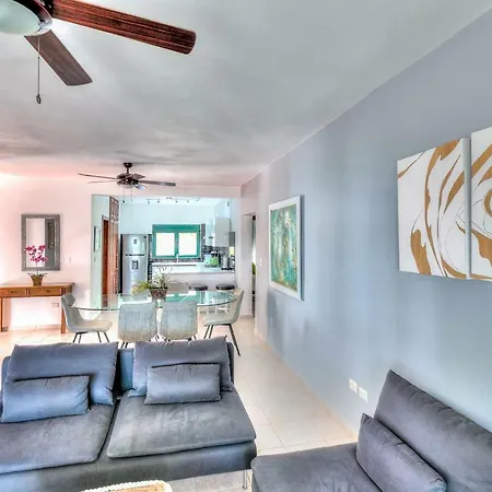 Scenic Oceanfront Apartment With A Walking Distance To The Beach - L-202-3