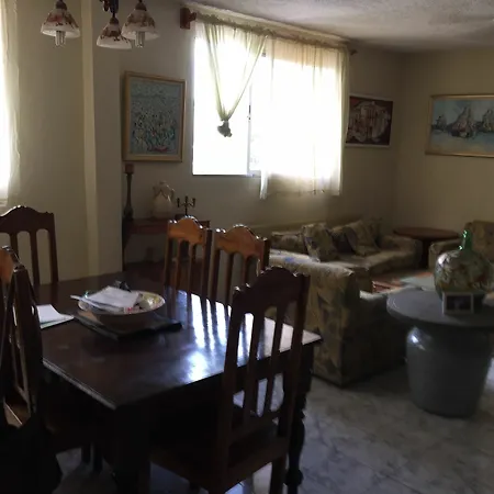 Tropical Bed & Breakfast-3