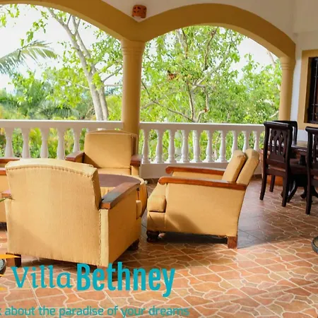 The Villa Bethney-3