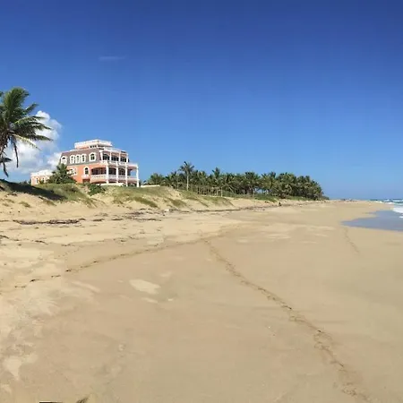Cozy Apartment On The Beach. Encuentro-3