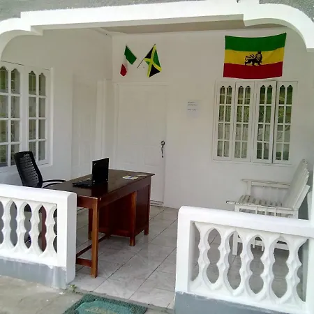 Porty Hostel-2