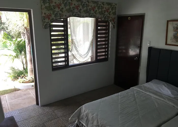 Private Reef Winds Villa Runaway Bay