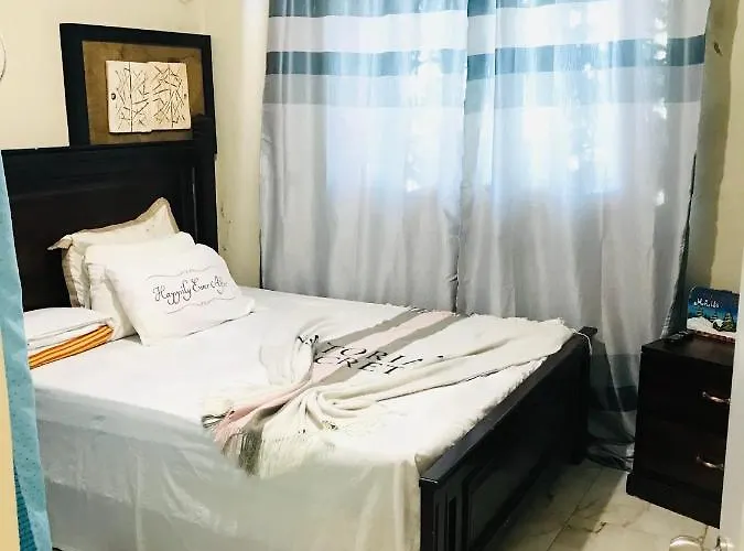 En El Corazon De La Romana Con A/C, Wifi, Luz Y Gas Incluido.
