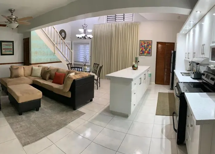 Finest Accommodation Marley Manor Apt #332 2Nd Floor Block 3 6 Marley Rd Kingston 6
