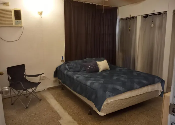 Figueroa Guest Rooms In Country Club San Juan que aceita animais de estimação