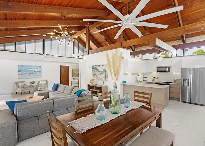Full-Service Villa With Driver, Meals, Pool San Juan