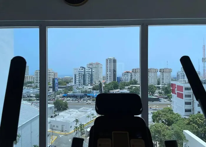 Pet friendly City View 2Br Downtown Stylish Sleeps 4 +Wifi+ Gym Santo Domingo