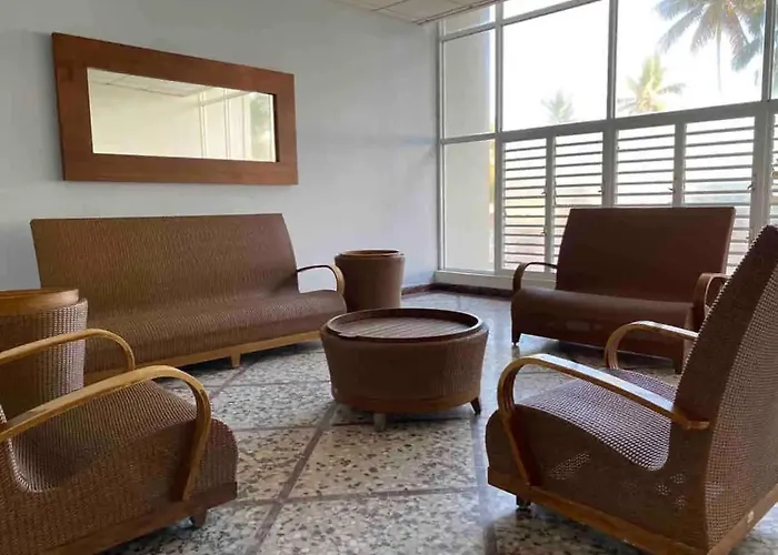 Kasa Las Palmas Ocean View Beachfront Condo Pool San Juan que aceita animais de estimação