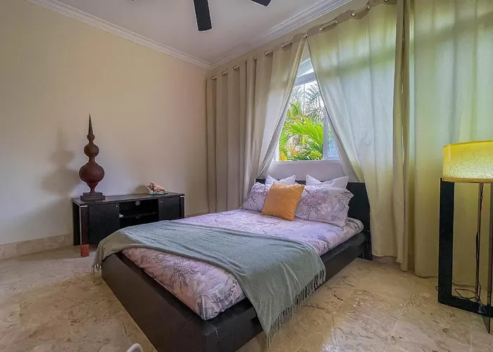 Great 2 Bedroom Apartment Only 30 Seconds Walking Distance From The Beach - Bra1 Punta Cana aceita animais de estimação
